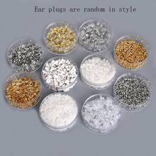 1对优雅简约心形珍珠耳环，适合女性日常佩戴（耳钉款式随机发送）