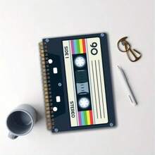 1 pieza Cuaderno de espiral con diseño de cinta de casete vintage - 5.5x8.3 pulgadas, 50 páginas doble cara, portada con arte retro musical, encuadernación de espiral, adecuado para amantes de la música, suministros de oficina y notas de estudio, papel de alta calidad, cubierta resistente, diario profesional creativo