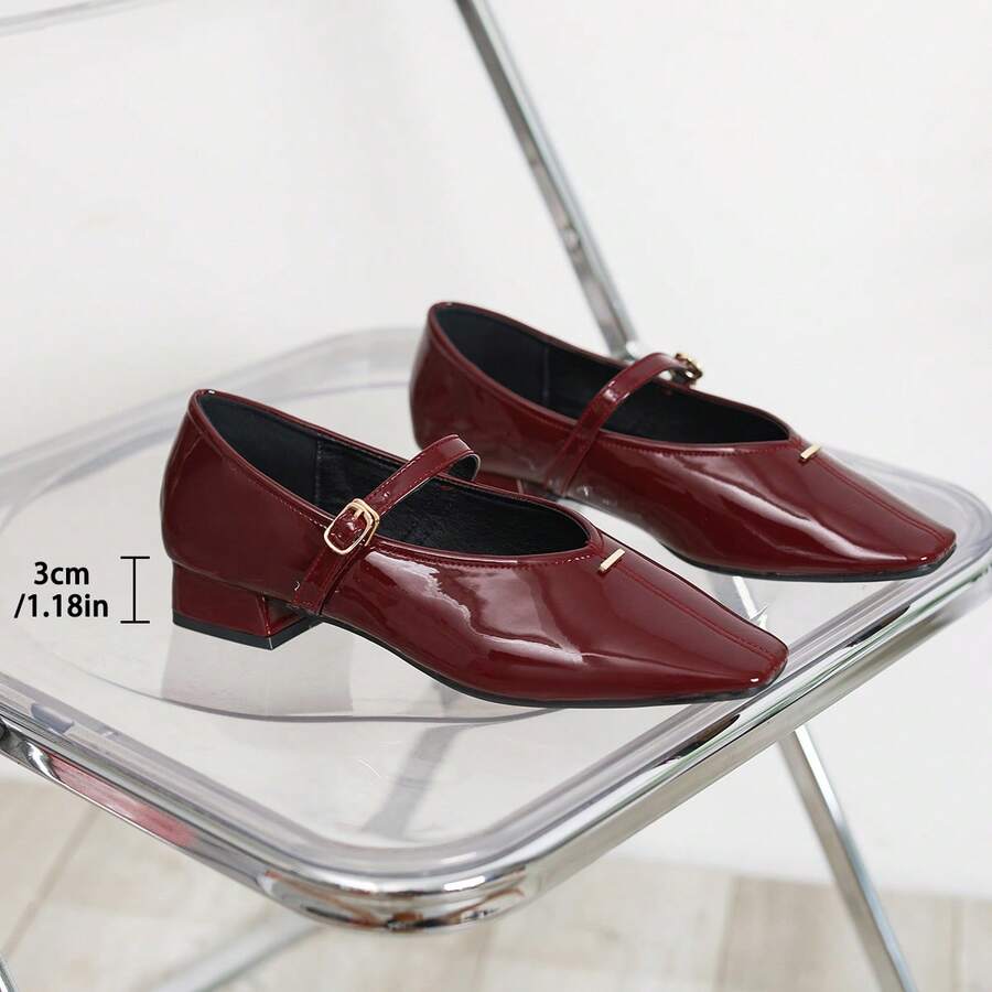 Sapatilhas femininas elegantes, confortáveis e confortáveis para áreas externas, bico quadrado, tira preta, minimalistas, inspiradas em balé, adequadas para festas, banquetes, feriados, saídas à noite, saltos grossos versáteis