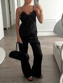 Women Satin Tops Y2K Lace Trim Camisole Asymmetrical Hem V-Neck Patchwork Tank Tops Spaghetti-Strap Backless Crop Tops Elegant Fashion Loose Cami Shirt Summer Blouse For Streetwear - 黑色 - 查看 5