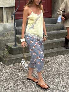 Women Satin Tops Y2K Lace Trim Camisole Asymmetrical Hem V-Neck Patchwork Tank Tops Spaghetti-Strap Backless Crop Tops Elegant Fashion Loose Cami Shirt Summer Blouse For Streetwear - 黃色 - 查看 2