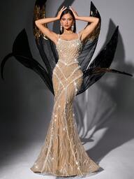 Bling Gorgeous Enfärgad Paljettpärlad Rygglös Axelbandslös Smal Klänning