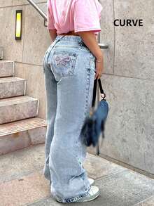 欧美街头设计 Y2K 时尚休闲蝴蝶结印花水洗大码松紧腰带女式直筒牛仔裤 - 淺色水洗藍 - 查看 4
