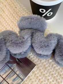 1 Stück modische Reise Haarklammer, Herbst/Winter Haaraccessoires Winter Haarklammern Plüsch Haarklammer Flauschige Clips für Haare elegant für Urlaubsoutfits Frau