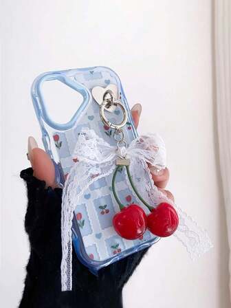 1 pieza Funda de teléfono con encaje rojo y colgante de cereza con borde ondulado compatible con iPhone 17 Pro MAX, 17 Pro, 17, 16 Pro MAX, 16, 11, 12, 13, 14, 15, con funda trasera suave con colgante de cereza con encaje blanco para iPhone 12 Pro MAX, 13 Pro MAX, 14 Pro MAX, 15 Pro MAX, 13/14/15/16 Pro