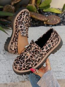 Thick Sole Wide Fit Round Toe Slip-On Loafers, Outdoor Travel Vacation Bicolor Casual Shoes, Leather Upper Comfortable Lining Elegant Popular Item, Wide Fit College Style Plus Size Student Shoes. This Item Has A Thick Sole And Wide Fit, Please Refer To The Size Chart In The Details Page And Order A Half Size Up If Your Feet Are Narrow. - Brown - View 3