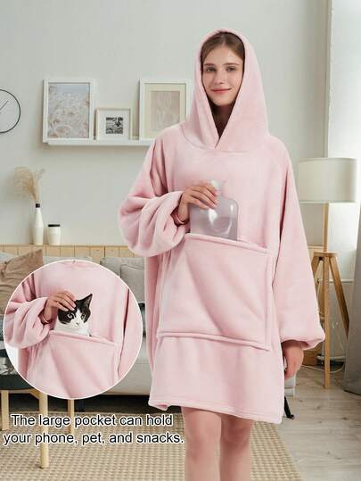 1 Pieces Large Pockets Hoodie, Can Hold Pets, Hot Water Bags And Snacks ,Thickened Lambswool Slouchy TV Blanket Loose Loungewear,Oversized Hooded Blankets Sweatshirt, Cozy And Warm Fleece Blanket With Sleeves And Giant Pocket ,Cozy Hooded Blanket As A Gift Indoor & Outdoor