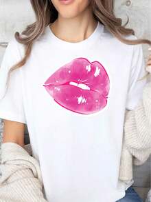 Camiseta de moda para mujer con un estampado gráfico único. Elegante camiseta de cuello redondo con un llamativo diseño de labios para un look casual y vanguardista. Perfecta para el día a día y para destacar. Talla extragrande. - Blanco - Ver 2