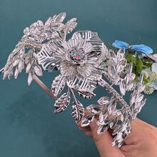 1 Stück Silber Kristall Haarschmuck für Frauen, handgefertigtes Perlen Blumen Haarband Haaraccessoire, geeignet für Hochzeit, Verlobung, Abschlussball
