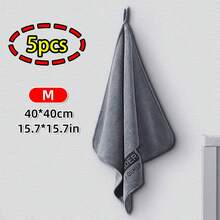 منشفة غسيل السيارة قصيرة مخملية فائقة الامتصاص وغير مُنتِفِرة، قماش سميك لتنظيف السيارة (نمط حرف عشوائي حسب دفعة الإنتاج)