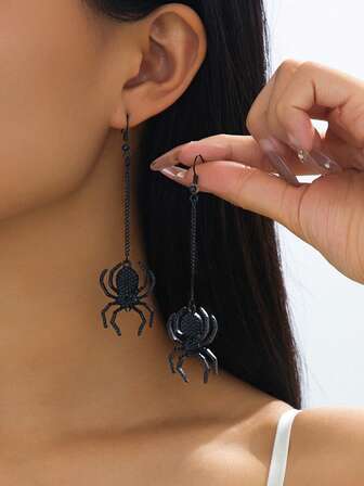 一对哥特式万圣节蜘蛛吊坠耳环，配黑色链条