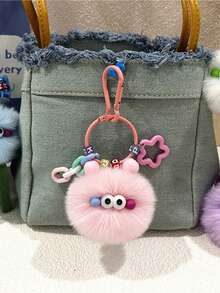 1 Stück süßer, niedlicher kleiner Holzkohle-Ball Cartoon Schlüsselanhänger, kreative hässlich-süße Holzkohle-Ball Anhänger, modischer retro Studenten Plüsch Puppen Schlüsselanhänger Ornament, geeignet für Weihnachten, Valentinstag, Halloween, Ostern und andere Feiertage, niedlicher Plüsch Monster Schlüsselanhänger Geschenktüte Anhänger Auto Zubehör Lehrer Freundin Schwester Geschenkideen