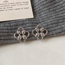 1 chiếc khuyên tai hình học tối giản cổ điển hình nút thắt, cỏ ba lá, hoa rỗng - Hoa tai hình cỏ bốn lá rỗng - Xem 5