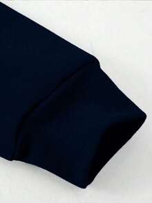 1件青少年男童简约复古户外套头毛衣，针织，秋冬款