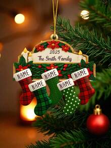 Décoration de Noël personnalisée de bas de Noël de famille avec 2 à 8 noms personnalisés. Décoration festive de vacances 2025, cadeau souvenir pour les parents, grands-parents, amis. Parfait pour le sapin de Noël, la décoration de la maison, ornement personnalisé pour les rassemblements en famille - Multicolore - Voir 15