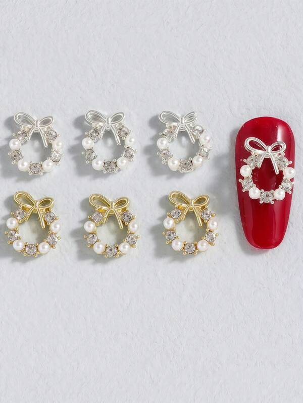 10 pezzi Decorazioni per unghie in stile giapponese e coreano, con fiocchi natalizi 3D in oro e argento, corone di Natale in lega, accessori per unghie in metallo, strass bianchi lucidi e perle, adatti per unghie acriliche, custodie per telefoni, scarpe, vestiti, borse e forniture per unghie