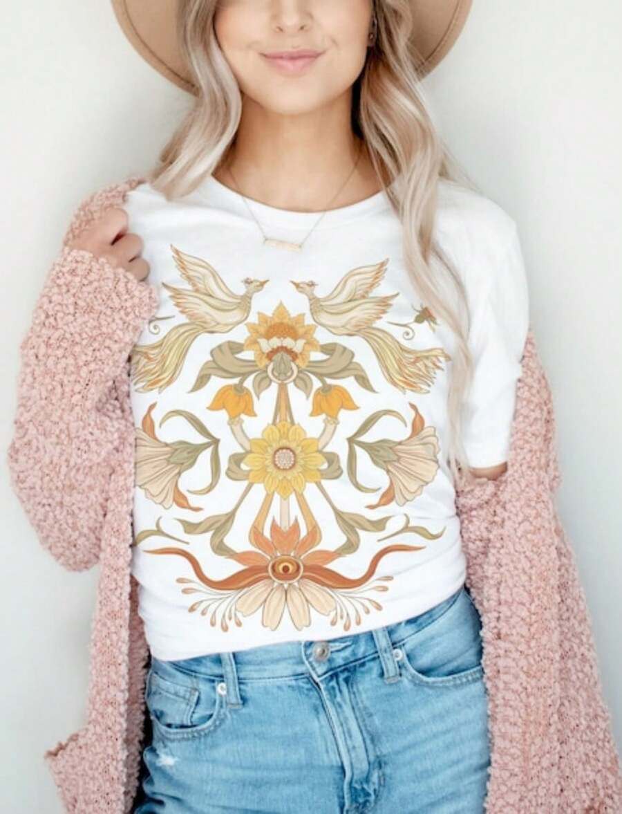 Pastel Art Nouveau Graphic TShirt, Cottagecore TShirt For Women, Vintage Aesthetic Botanical Shirt, Floral Bird, Cute Boho Shirt - 白色 - 查看 1