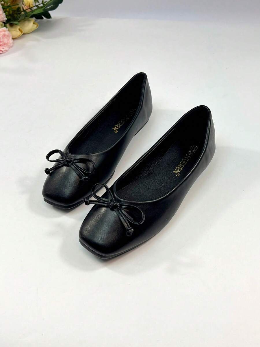 أحذية نسائية مسطحة ذات أصابع مربعة مزينة بفيونكة سوداء بسيطة، ذات نعل مريح ومانع للانزلاق، أحذية لوفر سهلة الارتداء، مناسبة للارتداء اليومي