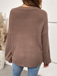 Lässiger einfarbiger Pullover mit Dropped-Shoulder und weiter Strickoptik