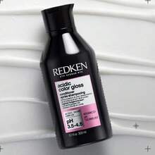 Redken 300ml Vivid Color Protecting Conditioner, Black & Pink Bottle - Black - View 3