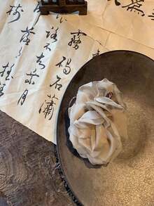 1 Stück Gaze-Rosen Clip, hochwertige Temperamentvolle und einfache Art, mit einer Haarklammer, Haarkarte, Haaraccessoires, Kopfschmuck, neuer Stil, Herbst, Haaraccessoires, Reisen, Frauen, Haarpflege, Harzeug, Zeug, Schönheitszubehör, Geschenke, Reisen, Geschenke für Frauen, Harzeug, Strumpfstopfer