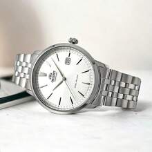 Orient Reloj automático mecánico resistente al agua para hombres de Orient con calendario, esfera blanca y referencia RA-AC0F02S10B