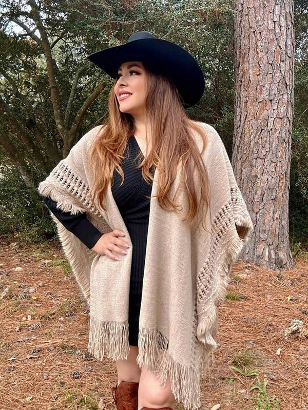 1pc Women's New Autumn/Winter Knitted Shawl, Shawl Poncho, Hollow Design Bohemian Style Cardigan, Boho Chic Fringed Shawl Jacket, Suitable For Travel And Air-Conditioned Office, Warm Knitted Shawl Blanket