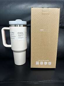 兼容S码大容量便携式双层真空保温瓶，适合居家、办公、户外活动、露营、徒步、驾车和公路旅行，可重复使用，带盖和吸管，男女通用，情人节好礼。 - 彩色 - 查看 5