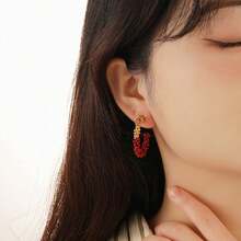 1 Pair Asymmetrical Twisted C-Shape Red Drip Oil Earrings, Luxurious, Delicate, Vintage Style Earrings Suitable For Women, Great Gift For Friends And Girlfriends