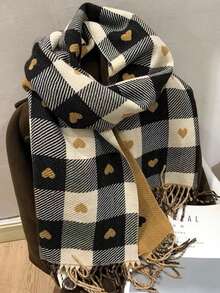 1-Piece Women's Vintage Plaid Heart-Shaped Scarf Set - Thick And Warm, With Contrasting Black And Brown Colors. A Versatile And Fashionable Neck Scarf Perfect For Daily Commuting, The Office, And Social Gatherings. A Must-Have Autumn And Winter Accessory And A Scarf.