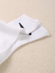 10 Pairs Of Children's Mixed Solid Colors And English Letters Face Parallel Bar Pattern Children's Socks, Unisex Mid-Tube Socks, Suitable For Daily Casual Wear, Random Sports Sock Styles, Breathable And Sweat-Wicking, Versatile And Casual Kids Socks - Multicolor - View 3