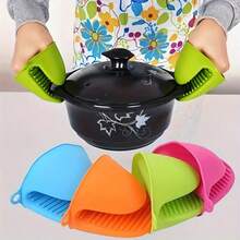1 Pair Of Silicone Pot Holder Gloves - Non-Slip Grip Kitchen Utensils, Suitable For Both Hands, Essential Kitchen Accessories | Colorful Kitchen Tools - Green
