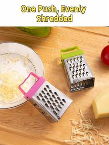 Mini rallador de queso de acero inoxidable - 1 rallador pequeño de cocina para parmesano, ajo, jengibre, verduras y chocolate. Rebanador y triturador de mano compacto con base antideslizante, diseño fácil de limpiar para cocinar en casa (plateado). - Color aleatorio - Ver 3