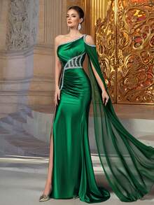 VIPGIRL New Arrival Green One-Shoulder Elegant Formal Dress, High-End Design Evening Gown - Green - View 4