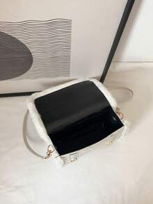 1 件女士时尚翻盖小斜挎包，别致毛茸茸边缘手提包，单肩斜挎包 - 白色 - 查看 6