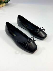 أحذية نسائية مسطحة ذات أصابع مربعة مزينة بفيونكة سوداء بسيطة، ذات نعل مريح ومانع للانزلاق، أحذية لوفر سهلة الارتداء، مناسبة للارتداء اليومي