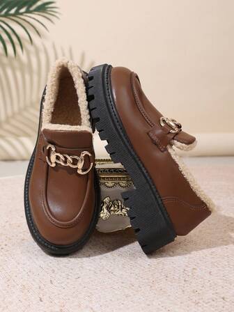 2024 Winter Hot Popular Internet Celebrity Style Versatile Thermal Lined Loafers, Metal Chain Decorated Thick - Soled Casual Shoes, Comfortable And Soft Faux Leather Warm Furry Shoes, Non - Slip And Wear - Resistant Soft Sole Easy To Put On And Take Off, Essential For Daily Wear, Campus