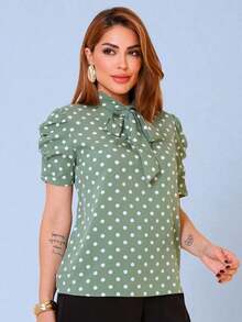 Blusa Camisa Feminina Evangélica Social Poa Bolinhas Manga Curta Com Laço - Verde - Visão 2