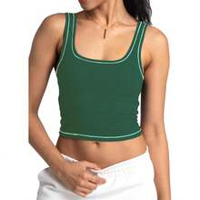 Camiseta de mujer de costilla con acolchado, top de entrenamiento de cuello cuadrado, top corto ajustado, camiseta básica de tirantes - Verde Caza - Ver 5