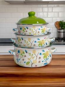 Zestaw 1/3 szt. wielofunkcyjnych naczyń emaliowanych o średnicy 16-20 cm, lekki i przenośny. Zawiera garnek do zupy, garnek do gulaszu i patelnię z powłoką nieprzywierającą. Łatwy w czyszczeniu. Nadaje się do kuchenek gazowych i indukcyjnych. Trwały. Niezbędny w kuchni domowej i restauracyjnej. Zestaw naczyń emaliowanych, niezbędny w kuchni, akcesoria kuchenne, dekoracje kuchenne, Walentynki, Ramadan, Eid Al-Fitr, wielkanocny pomocnik kuchenny. - Wielokolorowe - Zobacz 3