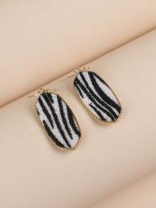 1 Pair Zebra Striped Geometric Oval Earrings