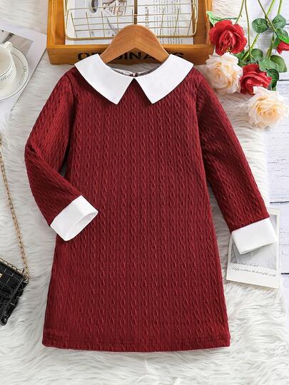 女童复古撞色领露背修身长袖加厚提花针织连衣裙，适合节日派对、秋冬季穿着。
