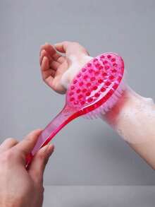 Cepillo de baño de mango extra largo (14.37 pulgadas) para fregar la espalda, cepillo exfoliante para la ducha con cerdas suaves y agarre antideslizante, cepillo corporal para áreas de difícil acceso, pies y hombros, esencial para el spa, el cuidado de ancianos y la ayuda para el baño en el hogar (azul claro, refrescante de verano)