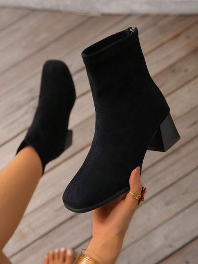 Damen Slip-On Stiefel mit quadratischer Zehenkappe, bequem & leicht, atmungsaktive Mokassin-Schuhe mit Arch-Support, geeignet für Gehen und Autofahren