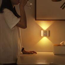 LED智能感应夜灯，室内人体感应壁灯，无线LED壁灯，壁灯，电池供电，粘贴式设计，可旋转，便携，安装简便，色温和亮度可调，适用于走廊、浴室、卧室、厨房、橱柜、楼梯、入口、床头柜、书桌、衣柜、家居装饰、客厅装饰，人体感应灯，床头灯，LED灯，无线灯 - 彩色 - 查看 12