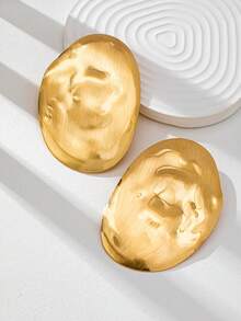 一对超大号纹理金色不对称椭圆形耳环，适合派对佩戴和日常佩戴，女士款。 - 金色 - 查看 2