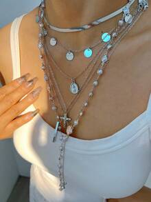 6-7 件复古优雅时尚金属多元素人造珍珠、水晶十字架、肖像、圆盘、人造珍珠、心形、蝴蝶、星星、月亮一体式吊坠流苏长项链套装，个性化极简主义 Y2K 嘻哈分层颈链、毛衣链，适合女性、度假、派对、约会、日常搭配、万圣节、圣诞节、新年珠宝礼物 - 銀色 - 查看 7