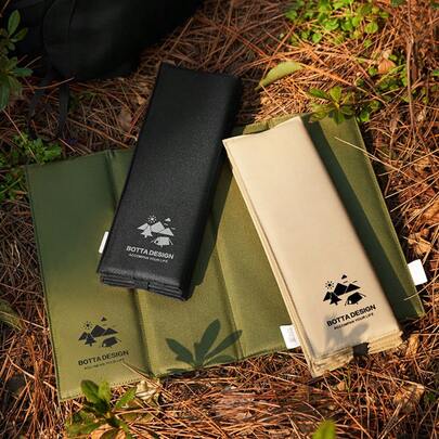 1个户外旅行靠垫，具有防潮、隔热和保温功能