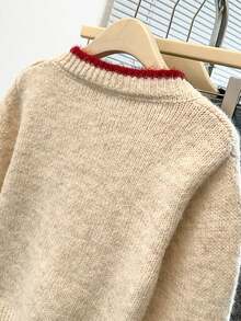 Women's Fall/Winter Floral Appliques, Long-Sleeve Crewneck Button-Front Cardigan