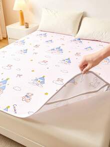 趣味工程车防水尿垫，卡通印花，适用于儿童床、托儿所、宠物垫、沙发垫，防滑系带设计，50x70cm/70x150cm/110x150cm